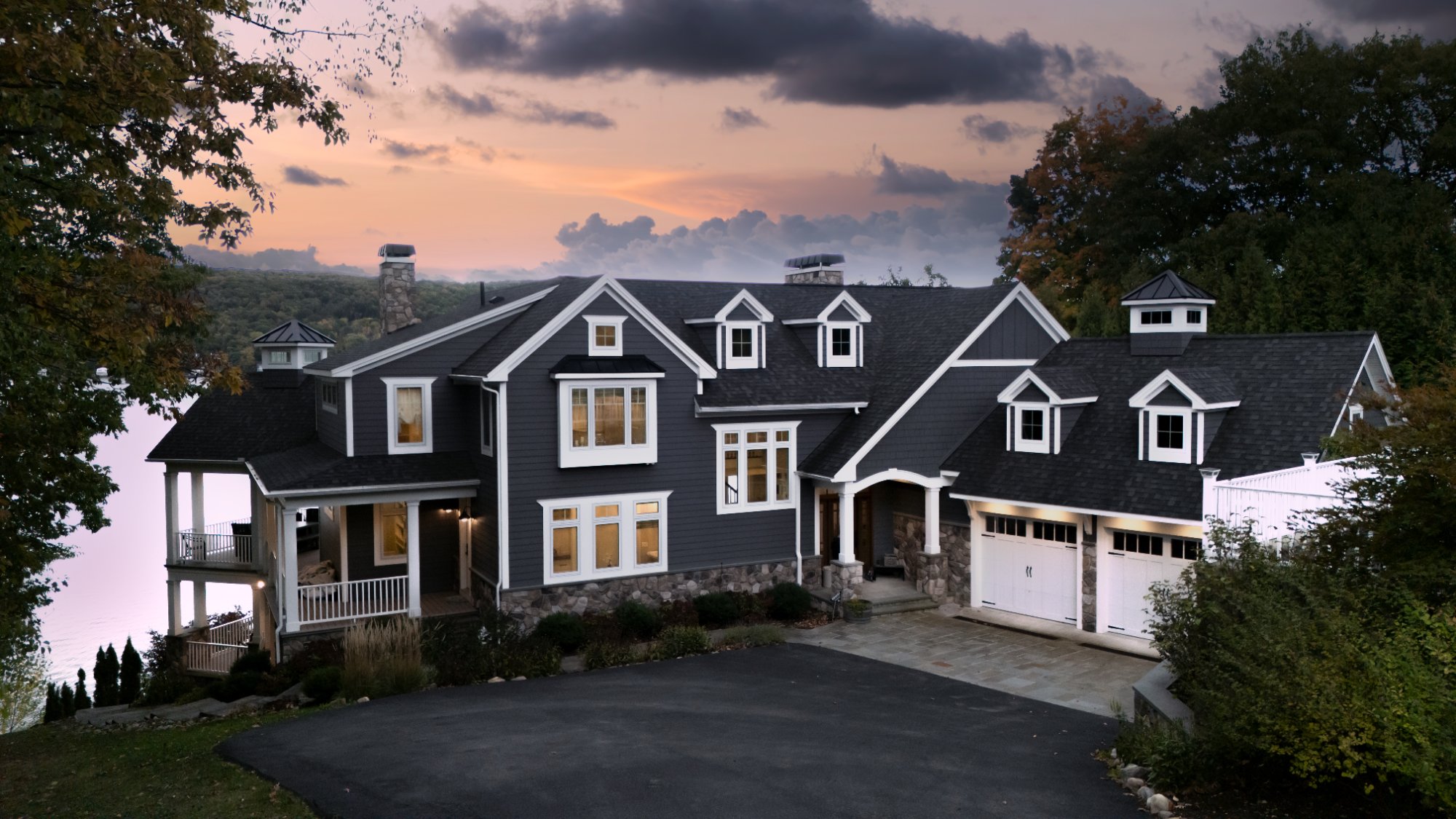 6637 E Bluff Dr — Twilight