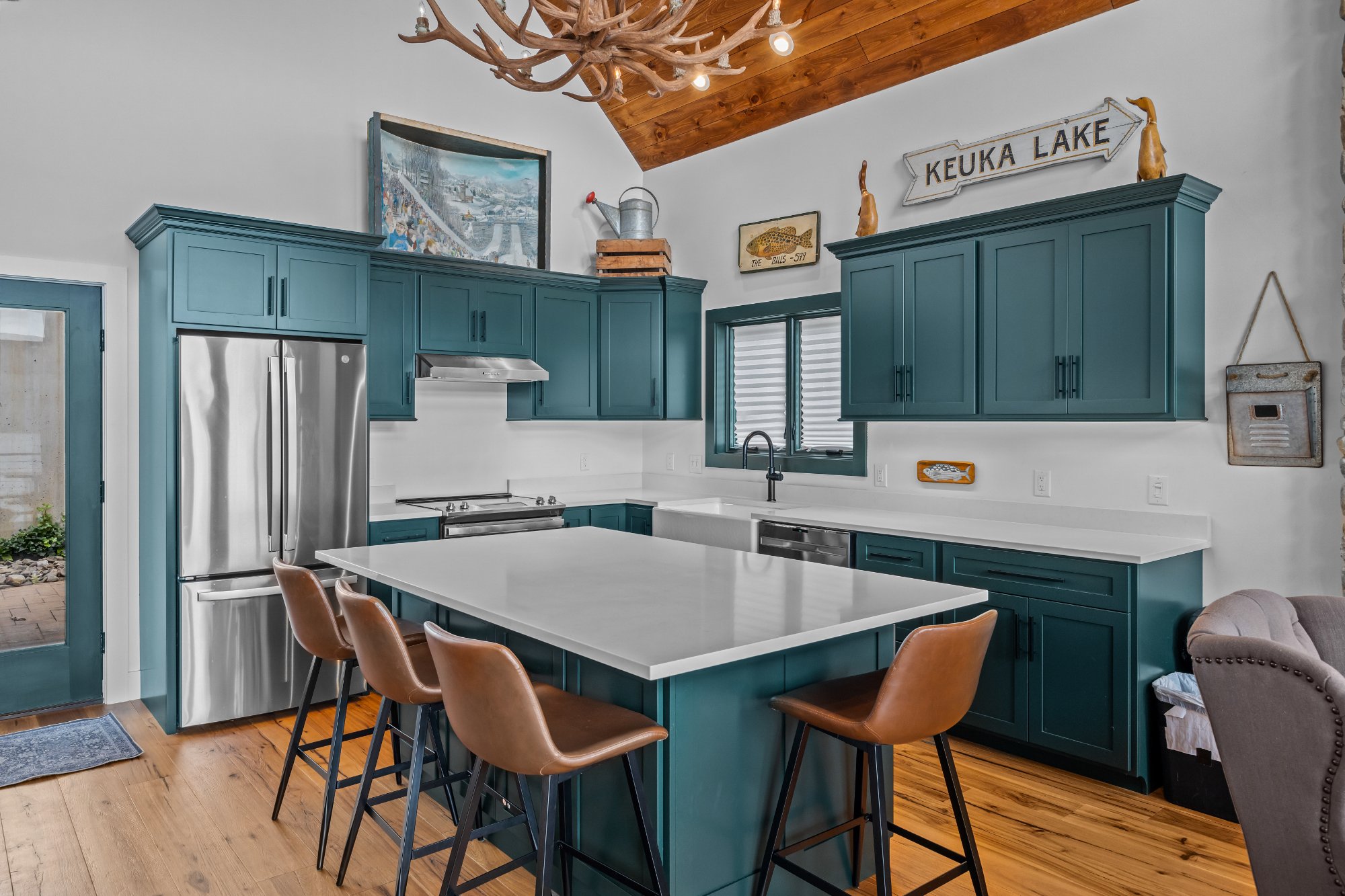 11363 E Bluff Dr — Kitchen